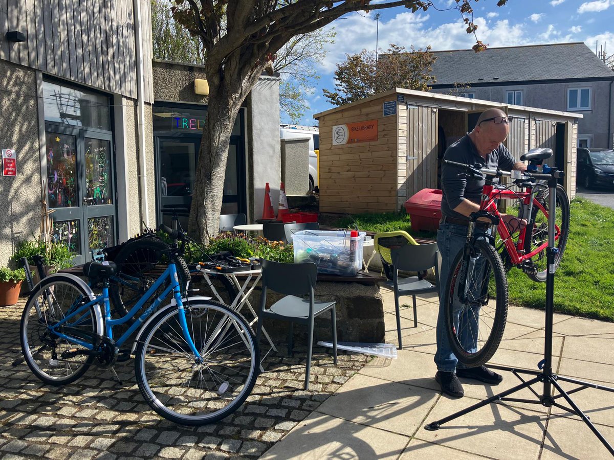 TrelyaCornwall's tweet photo. The sun is out and we’re getting out into the fresh air and enjoying all the wonderful benefits of cycling! ☀🚲  

Pop down to have a chat with Mark &amp; Dave from The Cornwall Bicycle Project on a Tuesday for free bike checks and repairs, and confidence building bike rides! https://t.co/Vey6BeUdpM