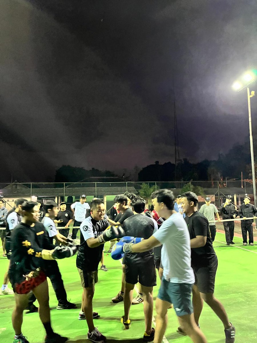 Fuck U Bich tweet media