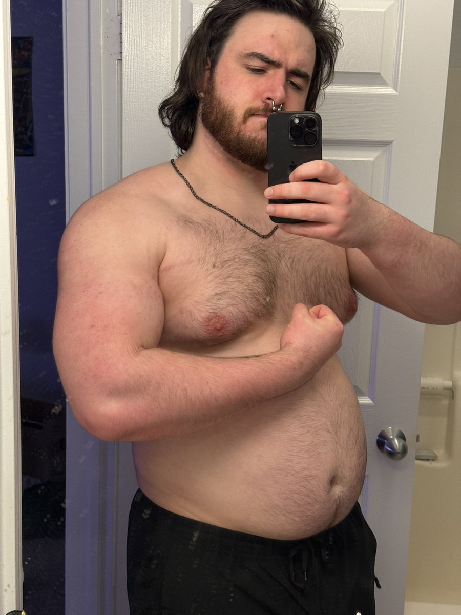 Thickerfaster's tweet photo. Fat + strong https://t.co/nU8pzIZfbw