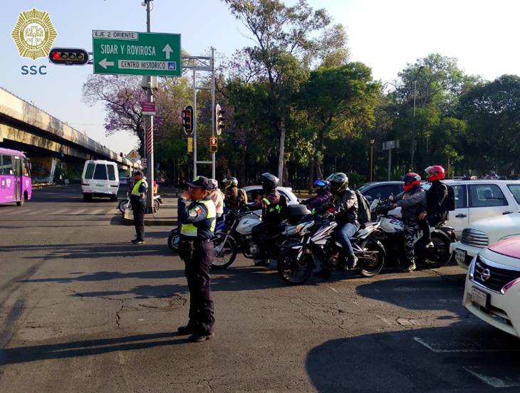 OVIALCDMX's tweet image. 09:42 Personal de #Tránsito de la #SSC, agiliza la circulación en Fray Servando Teresa de Mier y Congreso de la Unión, alcaldía Venustiano Carranza. #MovilidadCDMX