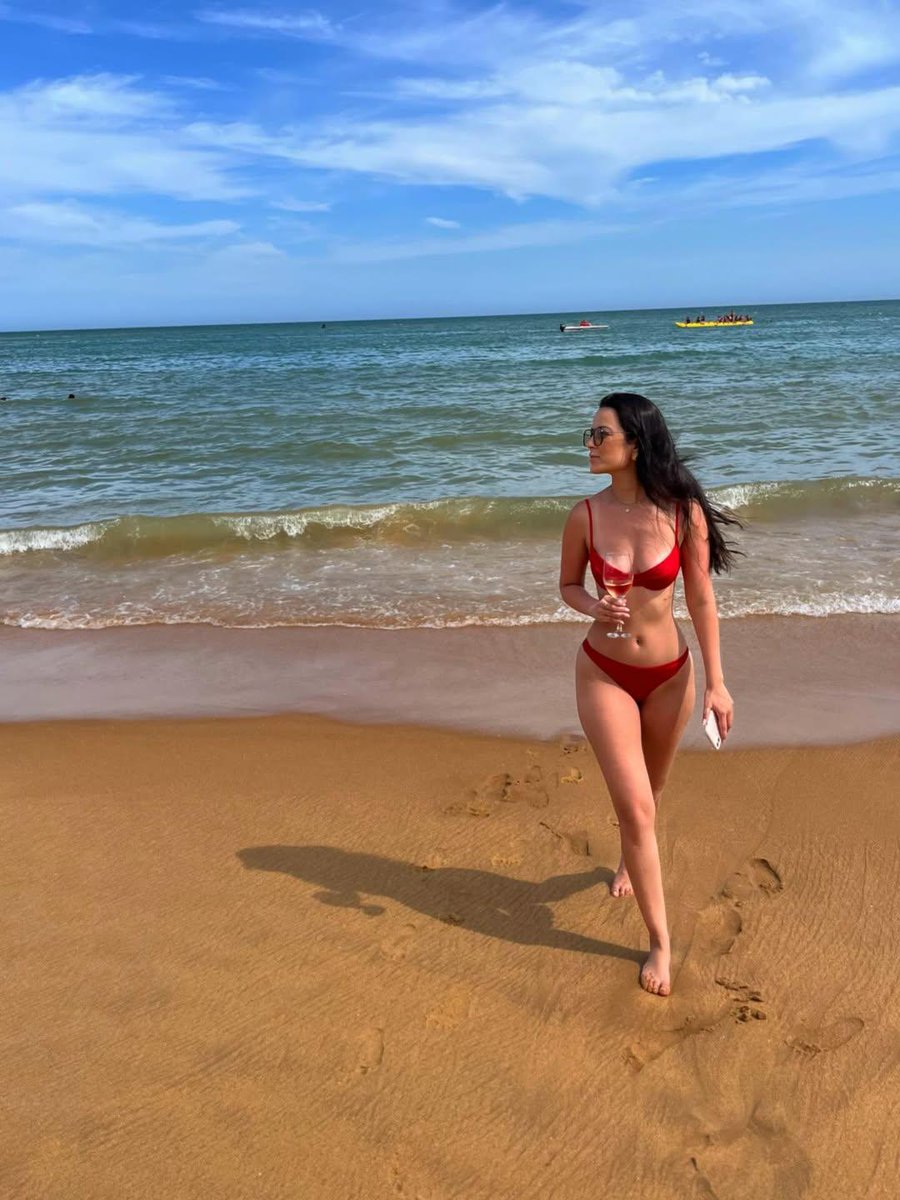 Con Uniforme/ Sin uniforme tweet media