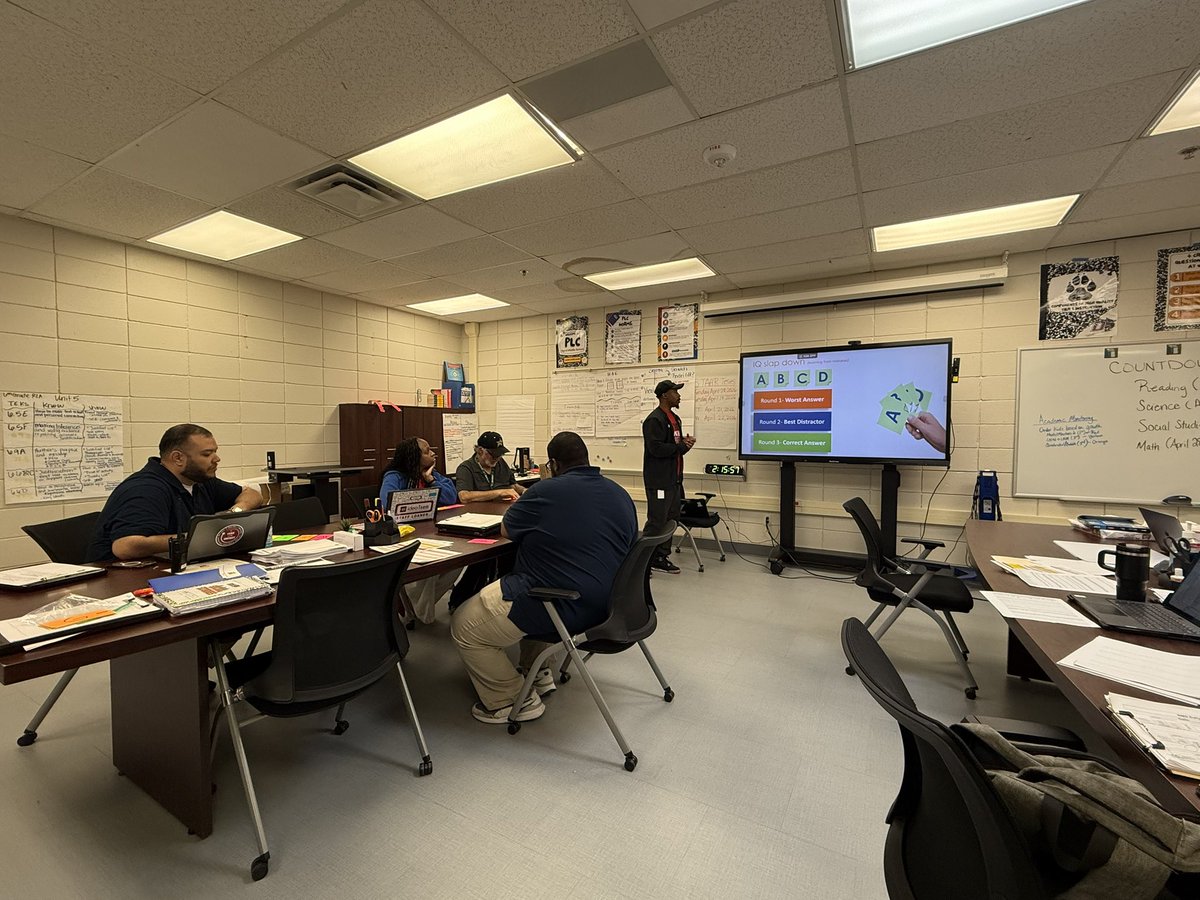Byrd_Middle's tweet photo. Our teachers are 🔥!

Using Lead4Ward Rockin’ Review, classrooms are engaged, standards are reinforced, and students are building confidence for STAAR.

Intentional Tier 1 instruction = student success. Let’s finish strong! 🐾📚

#BMSPanthers #STAARReady #Lead4Ward https://t.co/b9ASv9RXkZ
