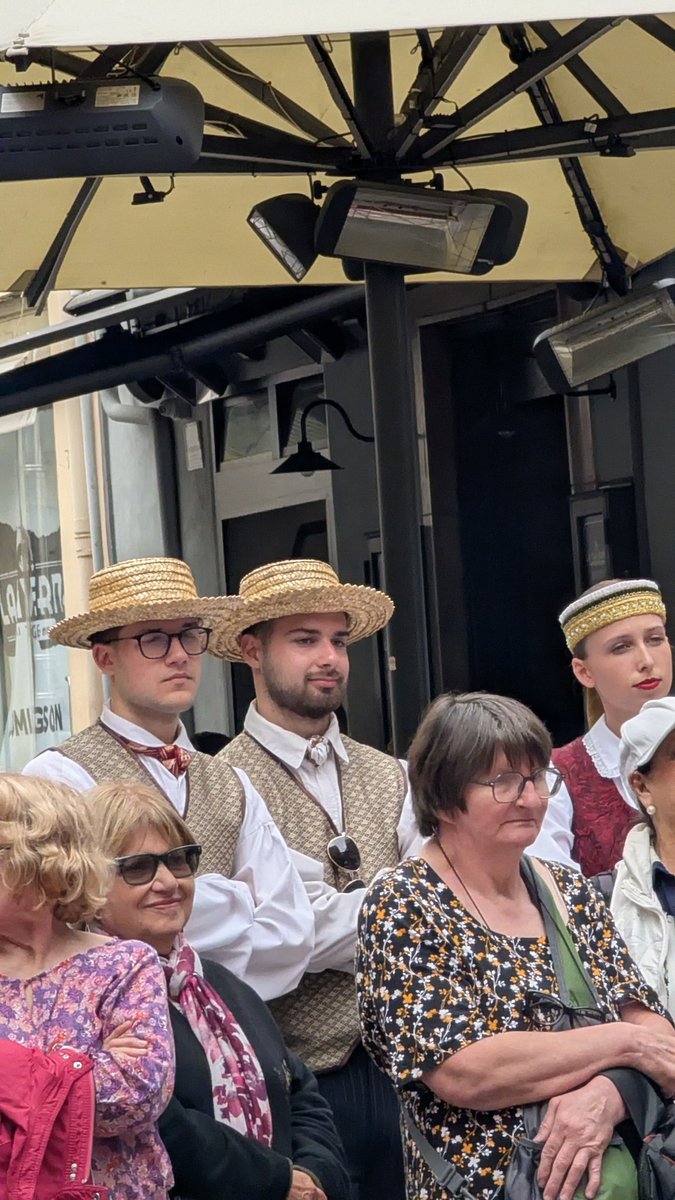 Ghostwriter Berlin tweet media