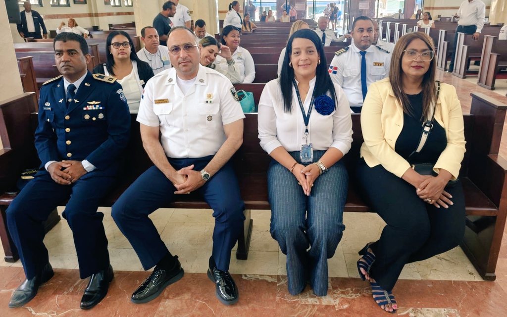 FiscaliaPP's tweet photo. La Licda. Cristian Pascual, participó en la Eucaristía de Acción de Gracias por el 22º aniversario del Centro de Corrección, CCR-1, celebrada en la Catedral San Felipe, donde se reafirma el compromiso institucional con la fe, la justicia y la reinserción social. https://t.co/FovbEzflt2