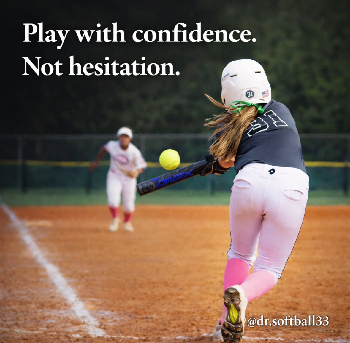 DSoftball33's tweet image. Hesitation creates mistakes.

Confidence creates clarity.

Trust your work.
Play freely.

#SoftballMindset #AthleteDevelopment
#MentalGame #CompeteEveryDay
#PlayConfident