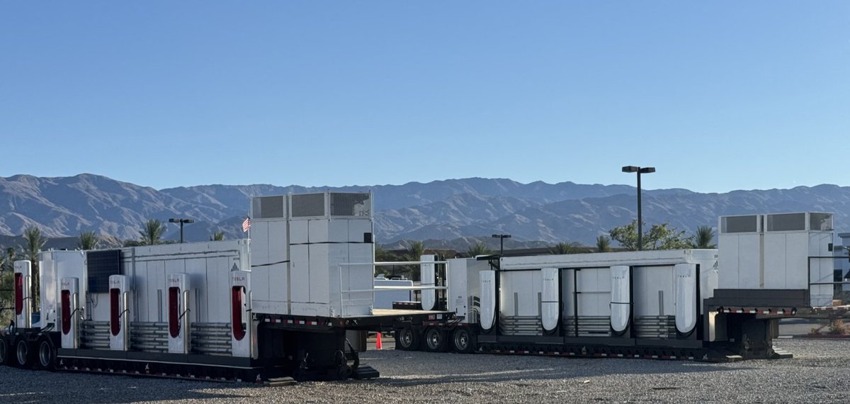 Tesla Charging tweet media
