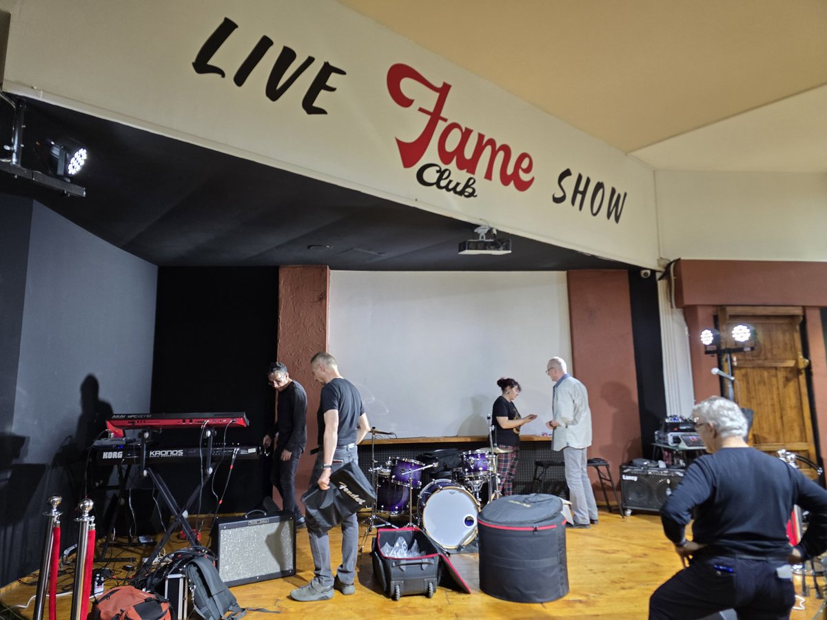 Massimiliano @TheGeekerz tweet media