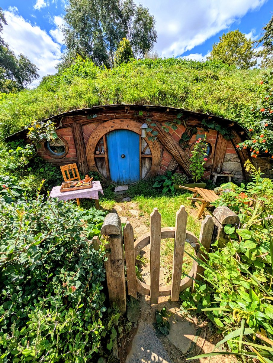williampueyo's tweet image. Hobbiton village 
#newzeland #photo #travel #voyage