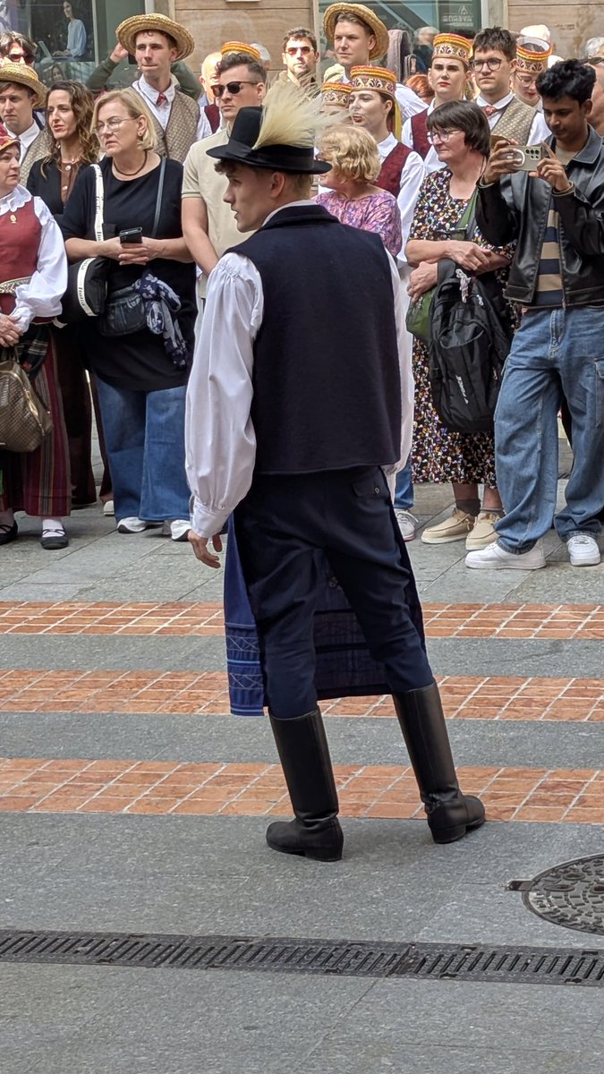 Ghostwriter Berlin tweet media