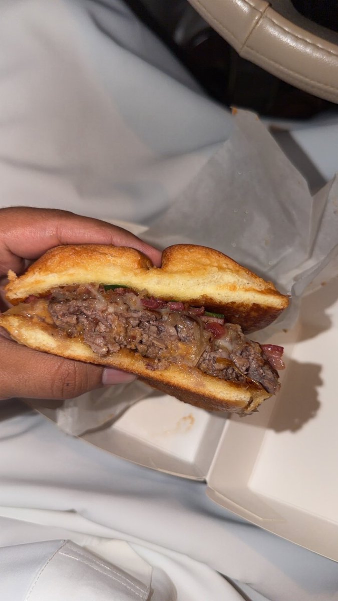 ︎︎ ︎ ︎T tweet media