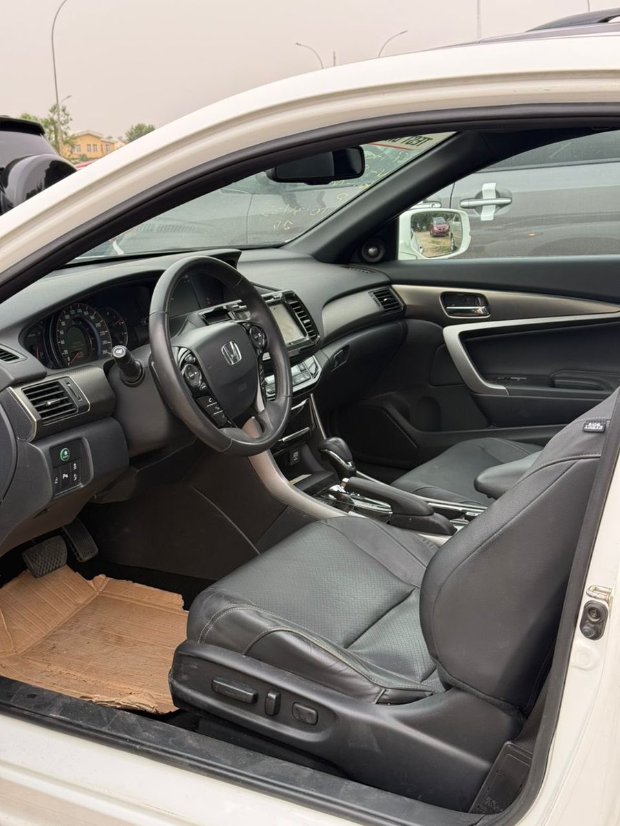Onyitex Autos tweet media