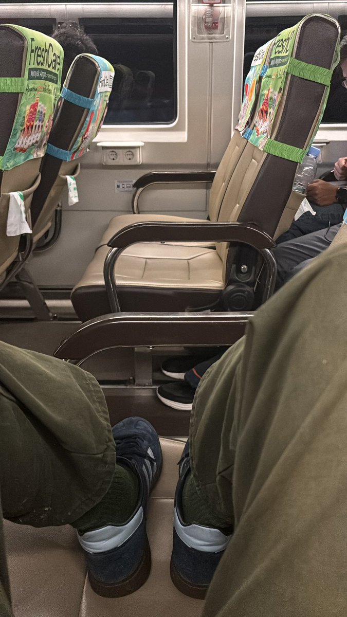 gabshittt.13 tweet media