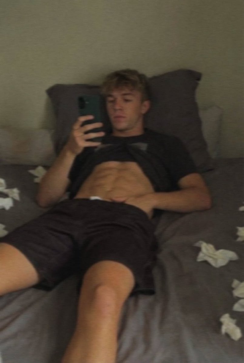 nick🧛 tweet media