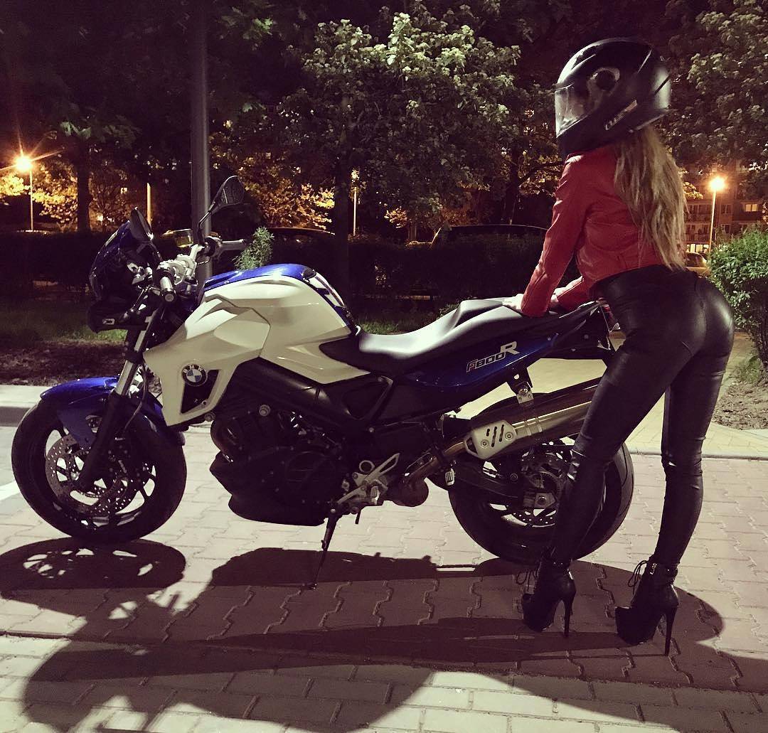 MoreMotorcycles's tweet image. #BMW F800R
#BikerGirl