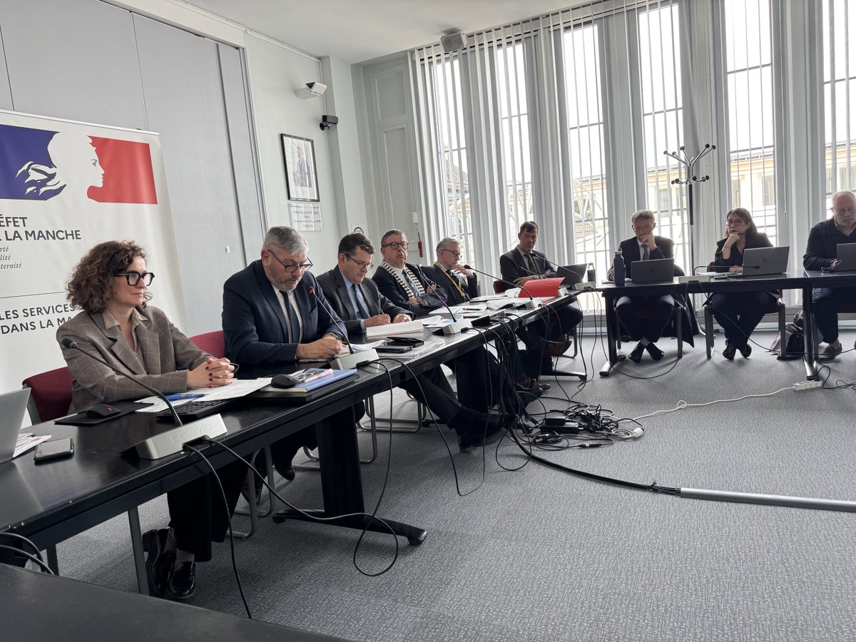 phgosselin's tweet image. #LNPN ##Train ##SNCF
La Ligne Nouvel Paris-Normandie est une condition de l’aménagement du territoire et du développement de la Manche.
Les questions ferroviaires sont depuis trop longtemps sur la table pour ne pas manifester inquiétude et colère.
La Manche n’attendra plus!