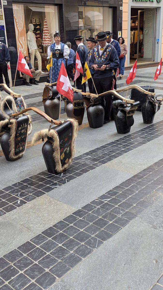 Ghostwriter Berlin tweet media