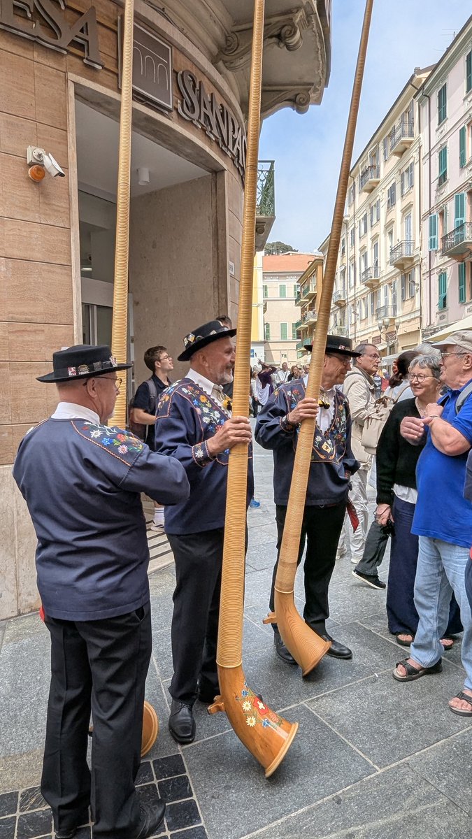 Ghostwriter Berlin tweet media