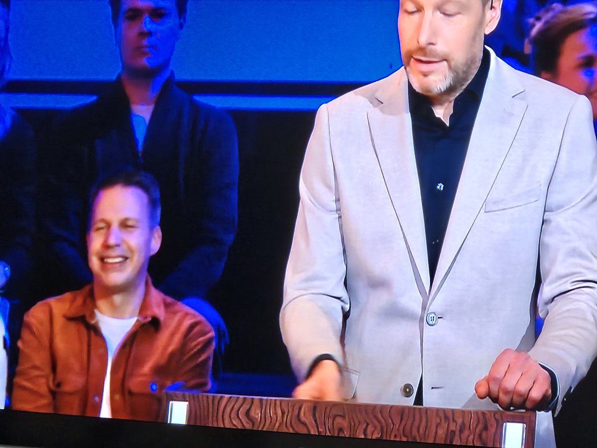 PE2K_'s tweet photo. Zal hij de finale halen #deslimstemens #remon https://t.co/9M3l5wL7zO