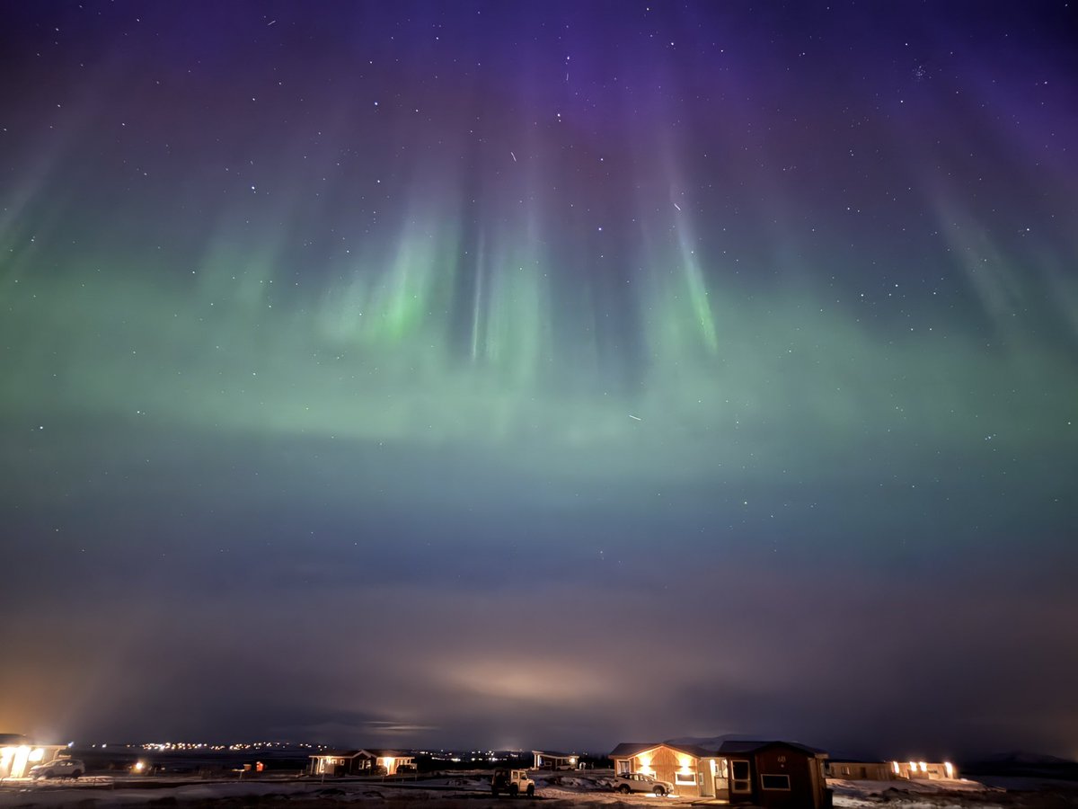 DerrickDDL's tweet photo. 把握極光爆發年，每天極光越來越誇張 #Northernlight #ISLANDIA https://t.co/OpU1AZghCf