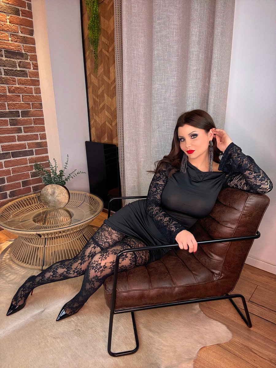 LaetitiaLacourt tweet media