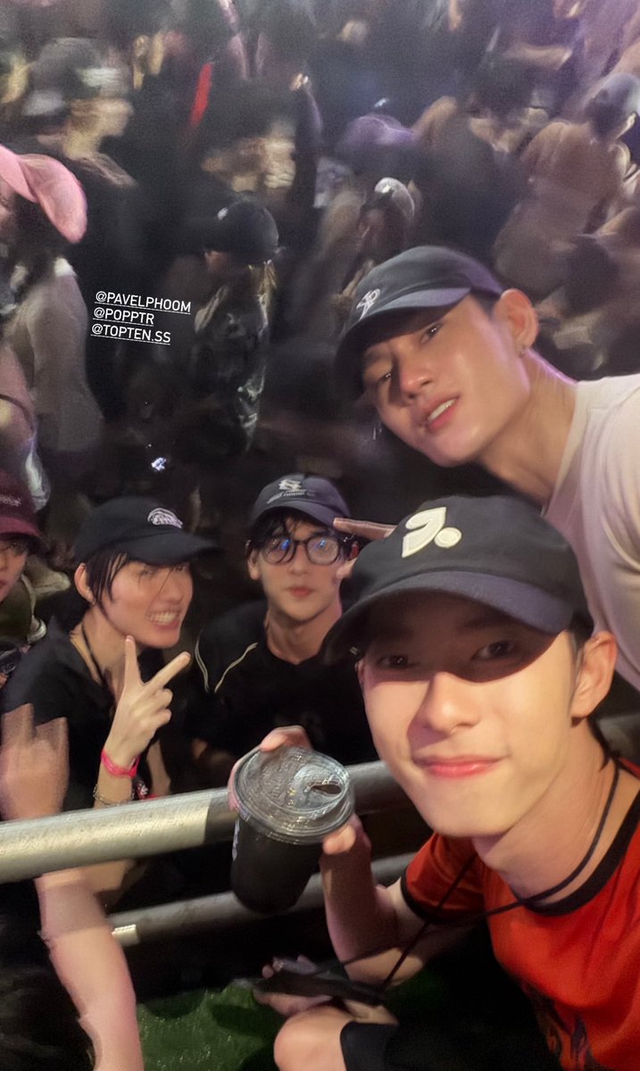 lucchesyee's tweet photo. Together at Songkran, and not just for work. Now it's time for fun! 

#ppoohkt #pavelphoom #poohpavel #BabeHoopers https://t.co/9vCCBTl5Xe