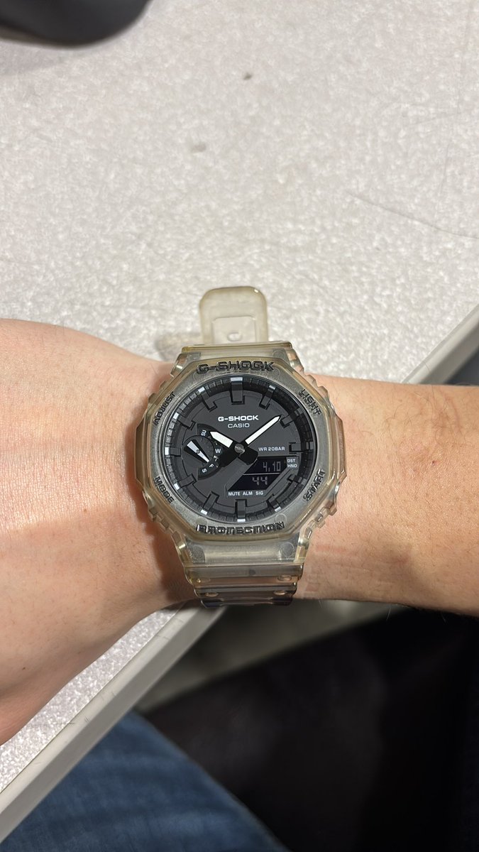 violoncello737's tweet photo. My go to for everyday: Casio GA-2100SKE. Classy, unbeatable, reliable 💪🏻 https://t.co/NUn2QMiGr1