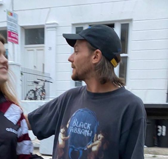 louis doing things tweet media