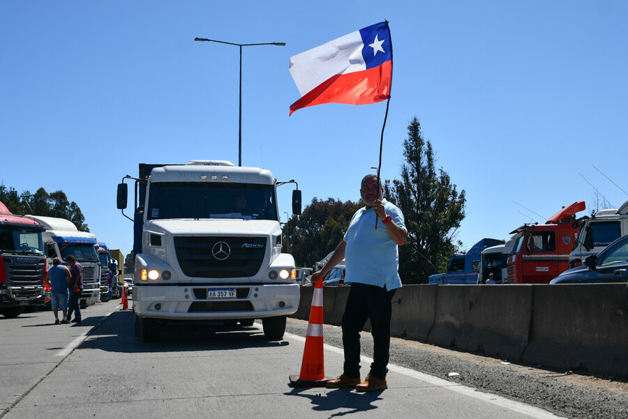 Radio Definición FM tweet media