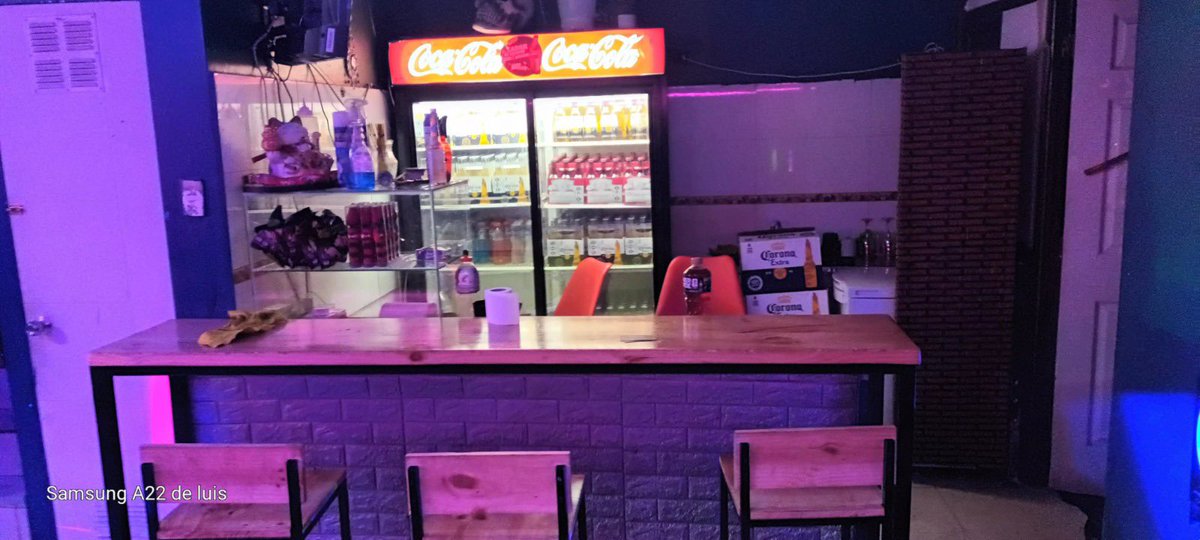 CarabArica's tweet image. Dando respuesta a distintas denuncias ciudadanas, Carabineros de la 3ª Comisaría, a través de su Sección de Investigación Policial #Sip, registró y clausuró un domicilio particular donde se expendía alcohol y ejercía la prostitución de manera ilegal, notificando y denunciando