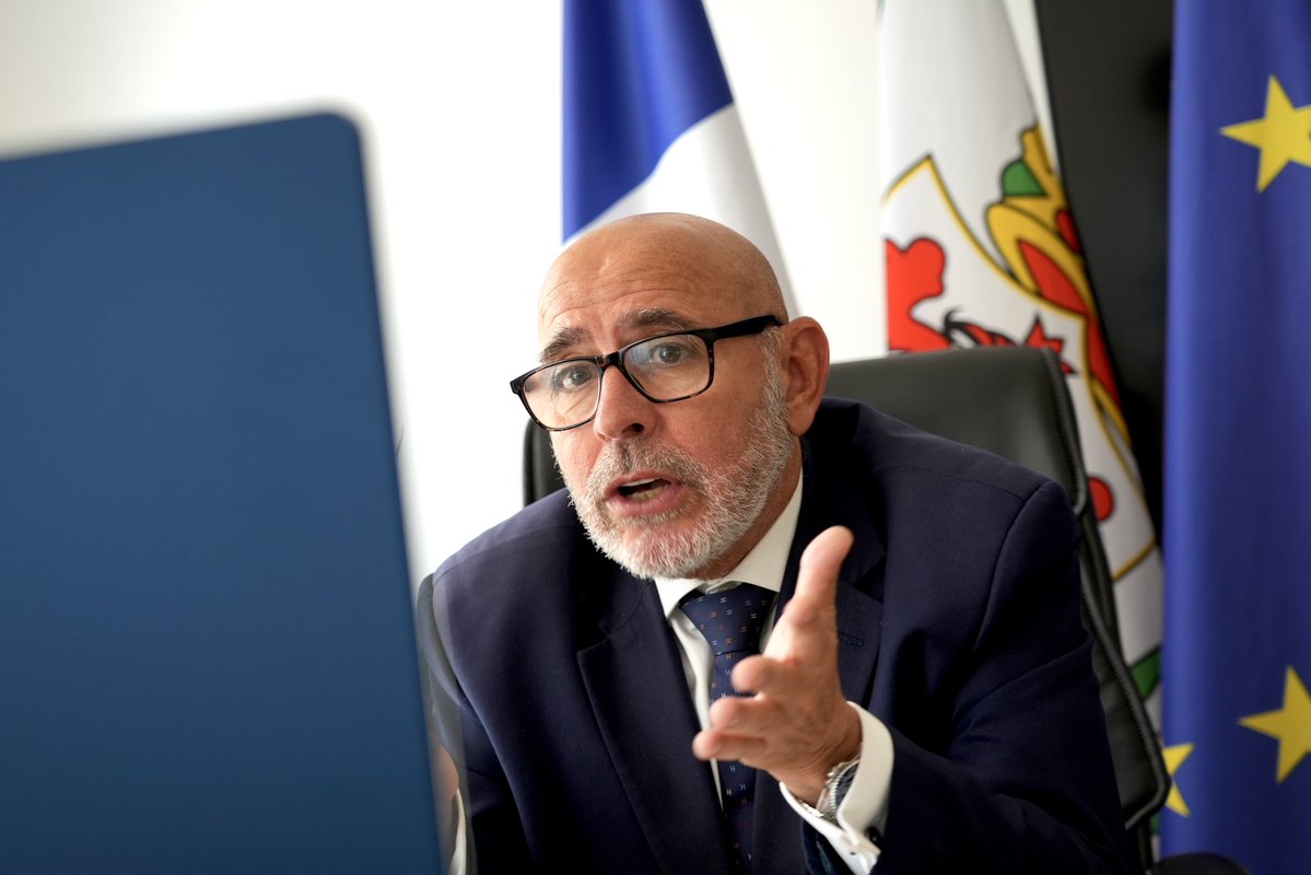 Pr. Laurent Castillo tweet media