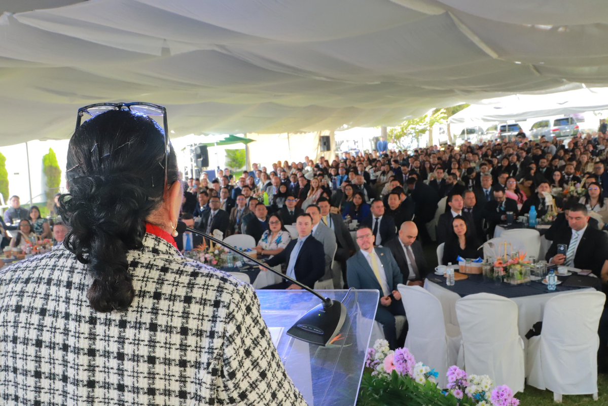 María Consuelo Porras tweet media