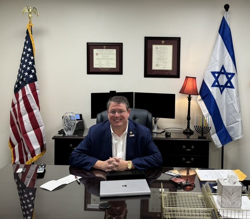 Owen Shroyer tweet media