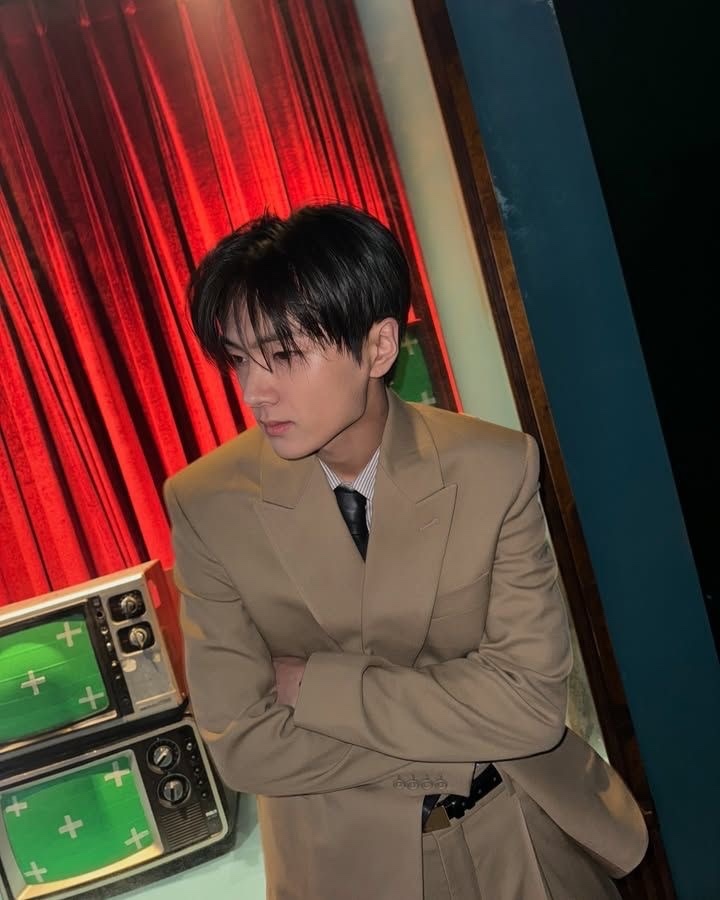 Woodsy Corner. tweet media