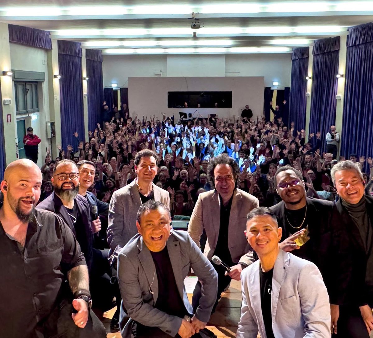 Gen Rosso Official tweet media