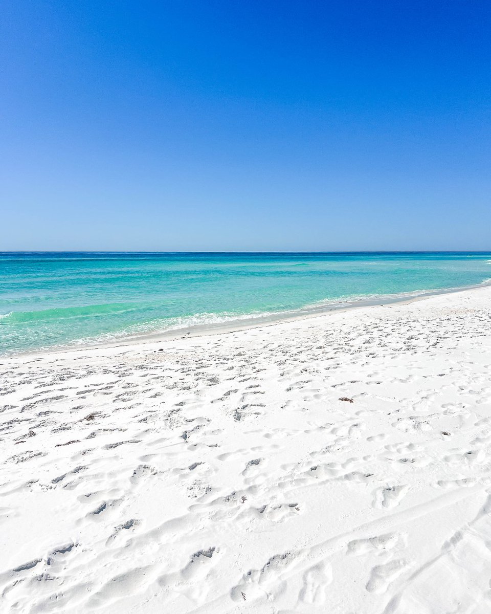 Views? Unbeatable. Vibes? Immaculate. Looking for the main public beach access points? See our helpful map here: bit.ly/3HsLAC7

#TheWayToBeach #ExperiencePcola #LoveFl