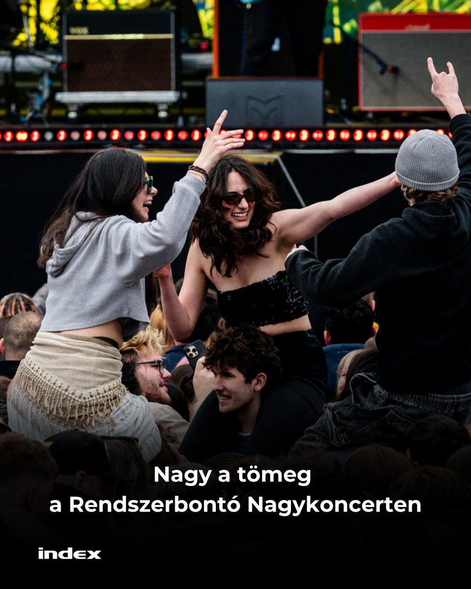 indexhu's tweet image. A Dózsa György úton körülbelül a Délibáb utcáig állnak az emberek.

index.hu/belfold/2026/0…

Fotó: Papajcsik Péter / Index

#Hungary #Budapest #concert #indexhu
