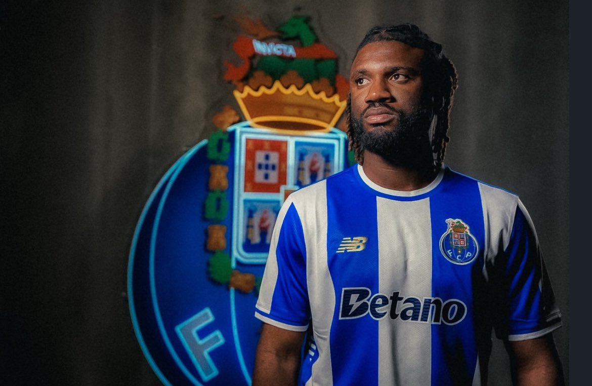 𝙑𝙞𝙩𝙞𝙣𝙞𝙣𝙝𝙤🇵🇹 #VitinhaBallondOr #MoffiOut tweet media