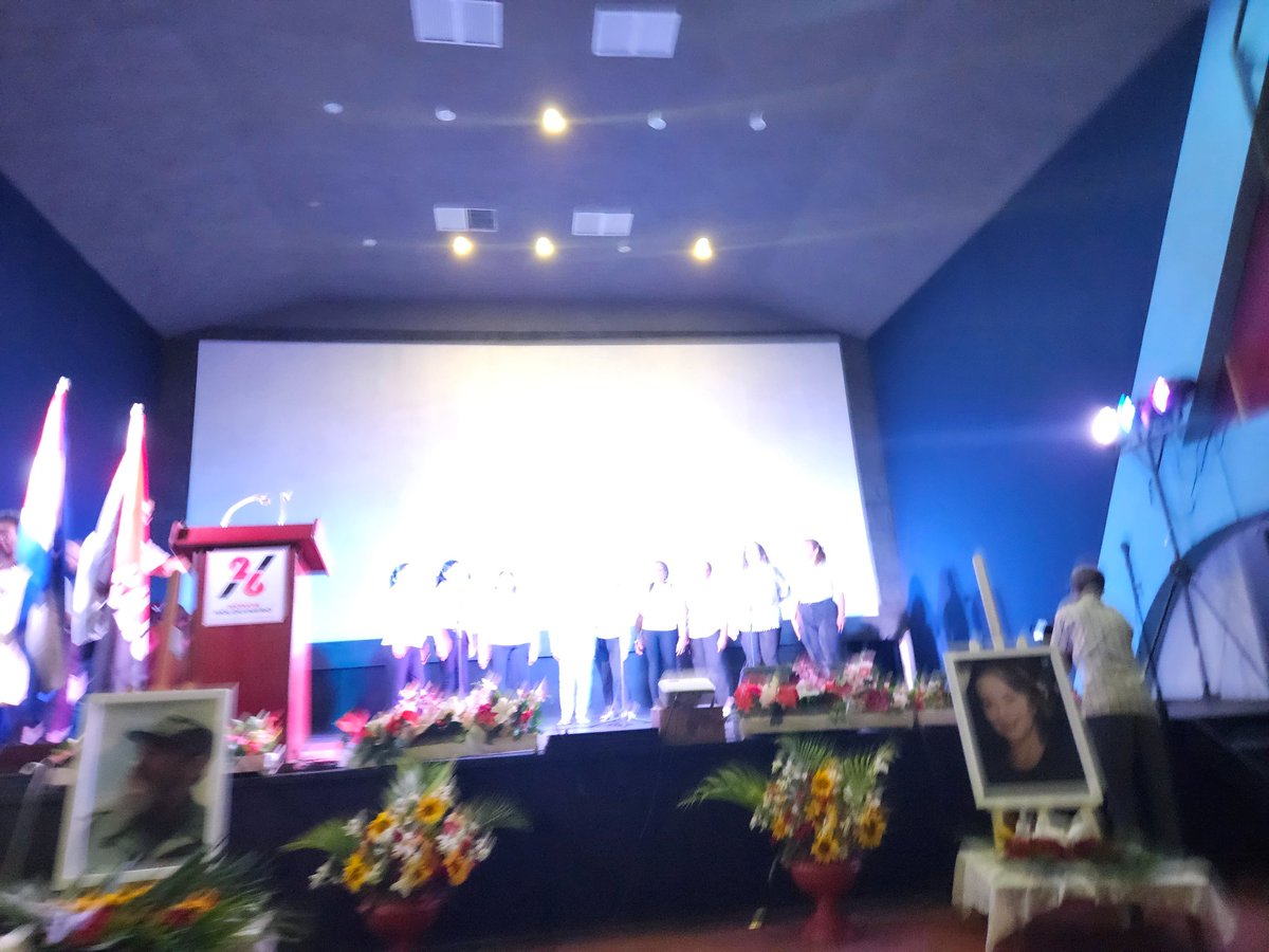 ‼️🇨🇺 En un día muy feliz y con #HonorHolguinero celebramos en #HolguínSí el Acto Nacional por el 65 Aniversario de la fundación de los primeros círculos infantiles en #Cuba  por #FidelPorSiempre y por #Vilma 🇨🇺‼️
"Los niños son la esperanza del mundo" JM