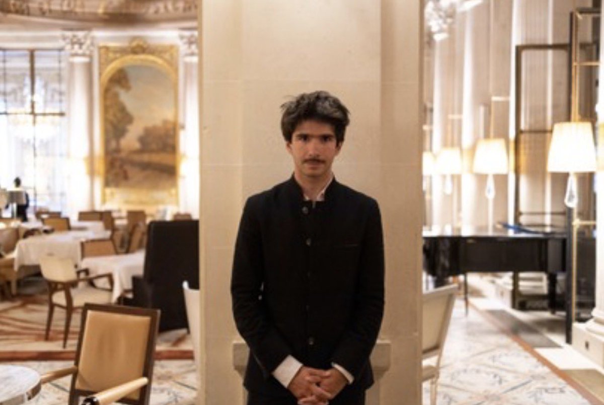 <a href="/anatolium/">Juan Branco ✊</a> <a href="/MaximeTHEBAUL10/">Maxime THEBAULT</a> Le bourgeois ne va pas en vacances en camping ?