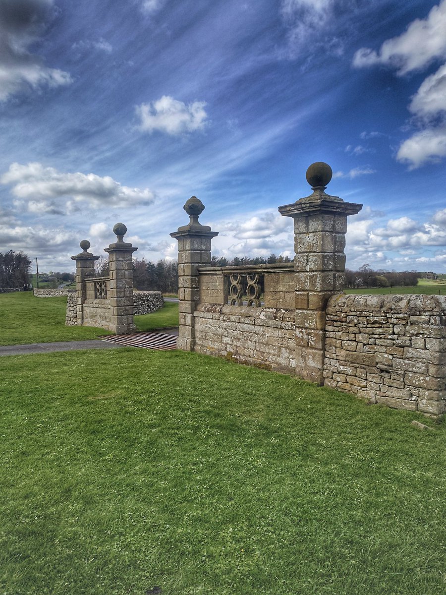 HWpath's tweet image. #hadrianswall #nationaltrail in #Northumberland 

Absolutely gorgeous day to be out on the Trail 😁