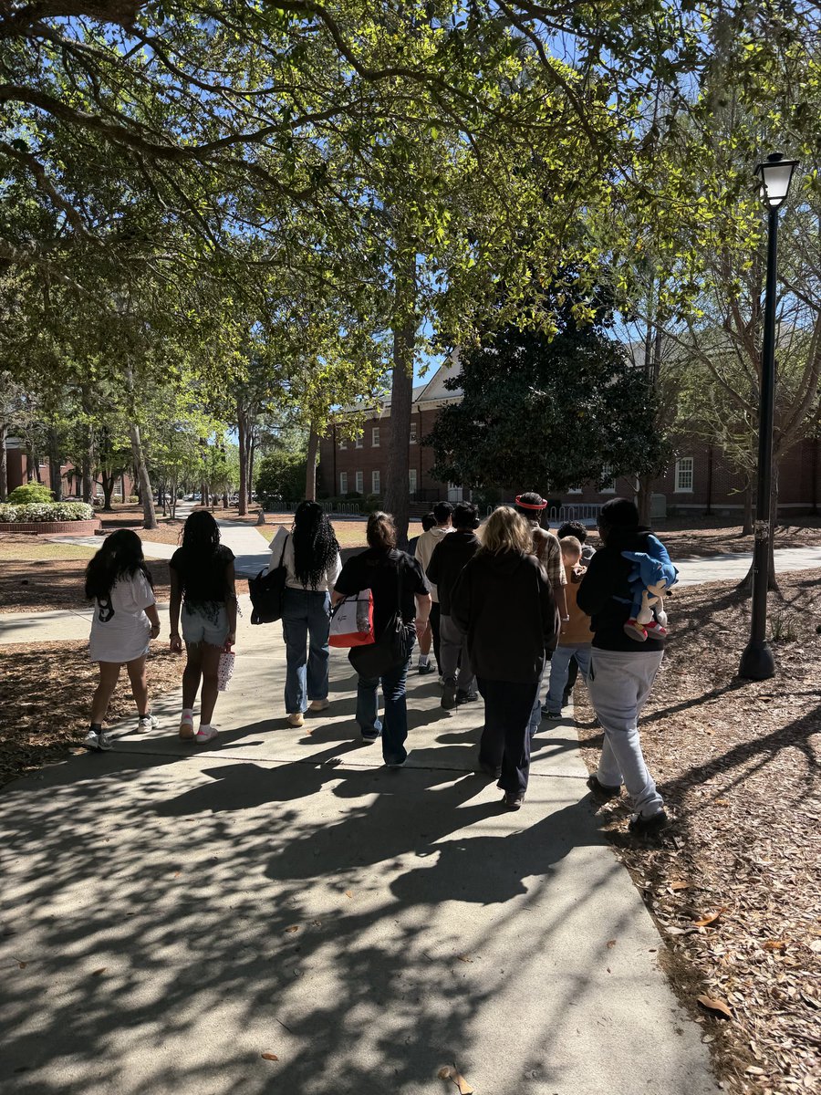 StephenHarrisJr's tweet photo. Our 7th graders are off to University of North Carolina Wilmington today!

Always a great day when our students get to see what their future can hold.

@penderschools @bradbreedlove90 @StephenHarrisJr
#PenderleaIsThePlaceToBe #OnePender #WestsideRising #ExperienceTheExcellence https://t.co/L3O7LZ4ZyI