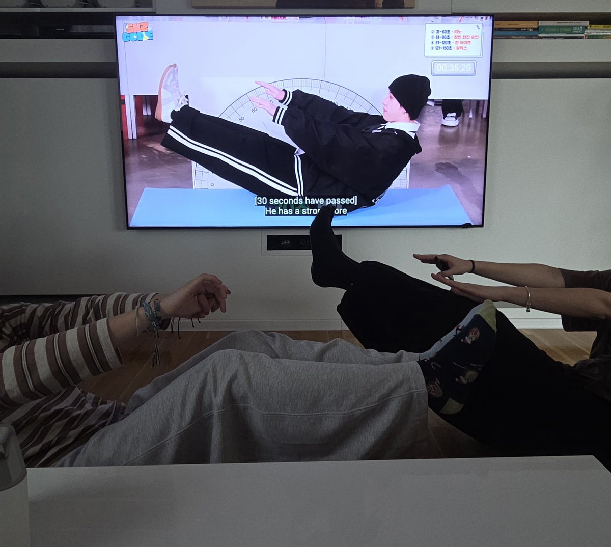 minnibubbles_'s tweet image. renaissance painting ass #sisters #theylasted10seconds