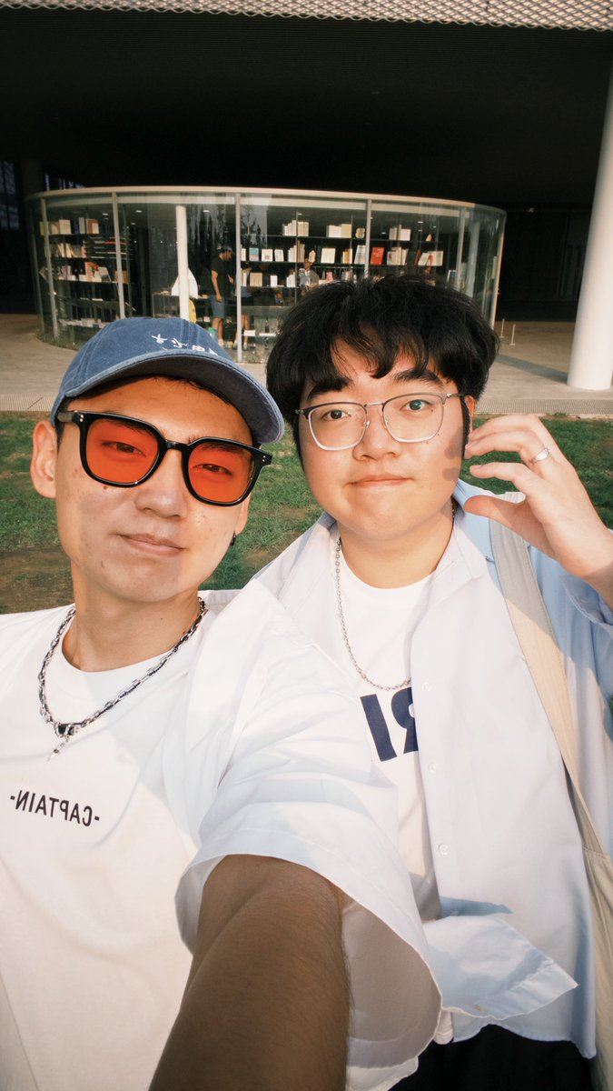 zhixiang0727's tweet photo. 100天快樂！with @Yeslin0201 👬
—
這100天也經歷了不少事情～
有歡笑也有成長 謝謝寶一直都在 🫶🏻
未來繼續多多指教嚕！🌸 https://t.co/wb0R116JvH