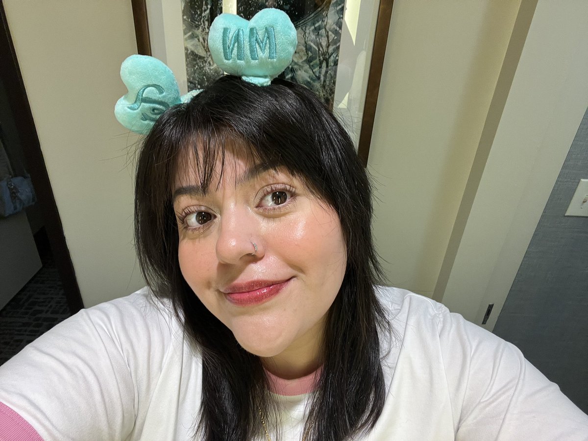 litz🍭is seeing twice! (4/10) tweet media