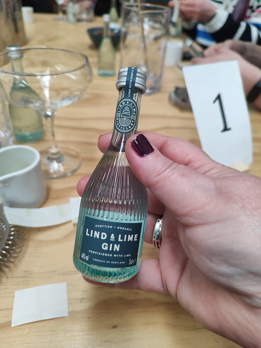 smurdiff's tweet photo. @LindAndLime had a lovely time at the distillery tour earlier and I'm delighted with my takeaway mini bottle🤩 https://t.co/RsGbfhj8AK