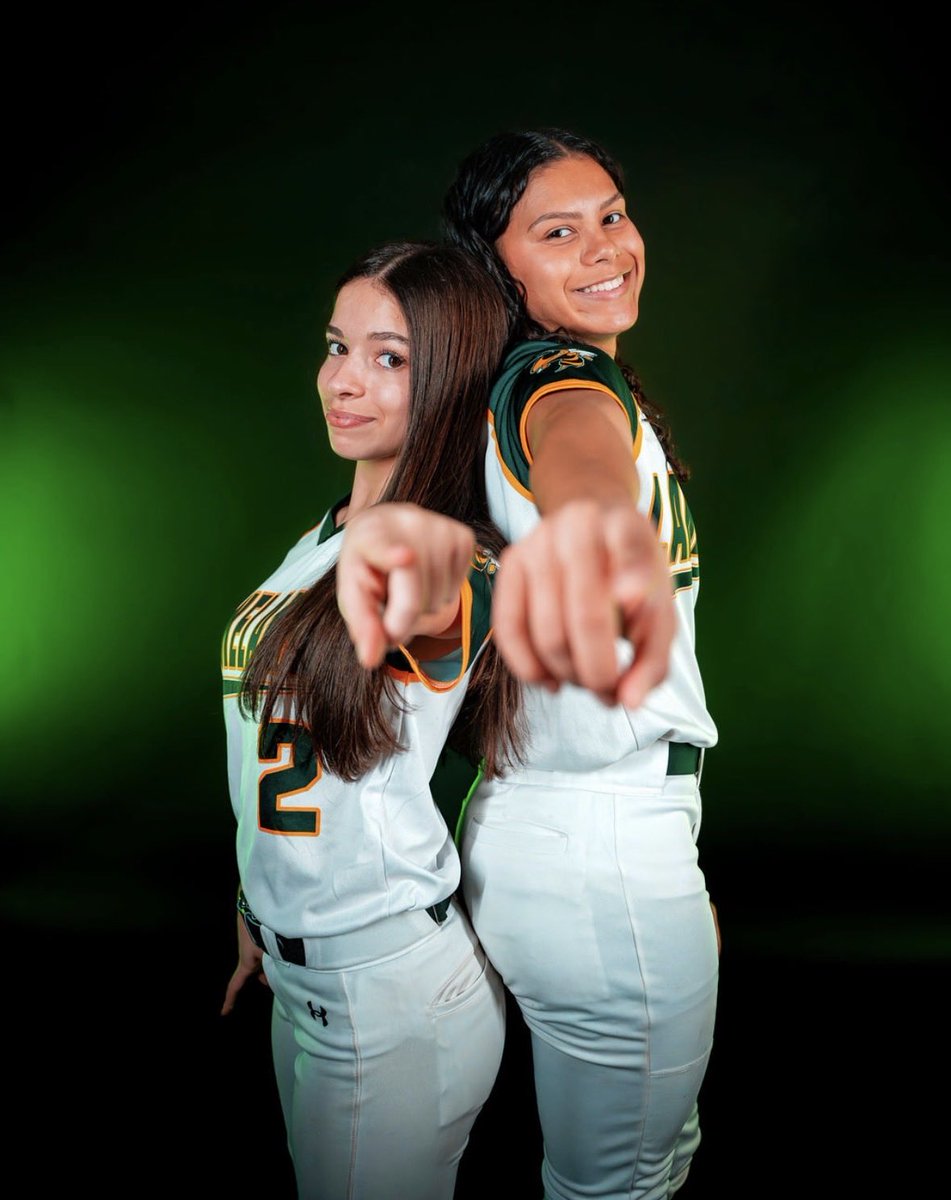 LHSsoftball2026's tweet photo. 🟡GAME DAY vs YORKTOWN🟡
⏰4:30
📍Yorktown High School 
🐝🐝🐝🐝🐝🐝🐝🐝🐝🐝🐝 https://t.co/4Eg2SUJMEj
