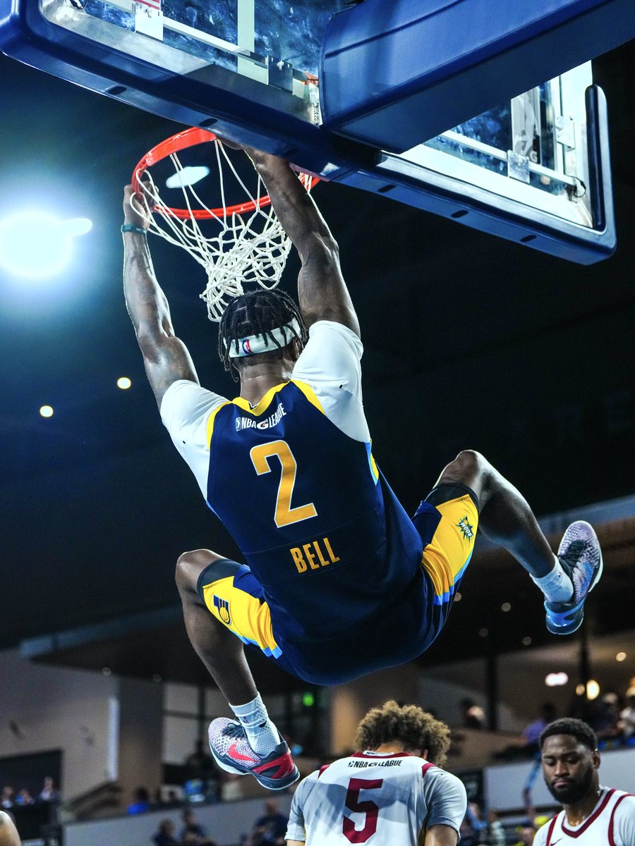 noblesvilleboom's tweet photo. the return of Jordan Bell 😤 https://t.co/15mNGWsPEE