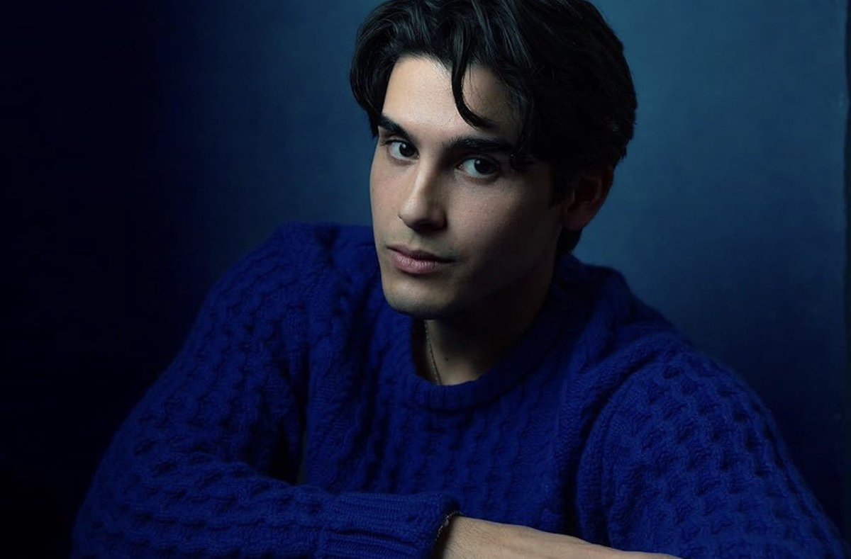 eli is seeing ari ♡ tweet media