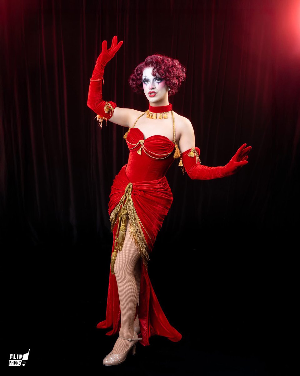 naomi toot #teamnini tweet media