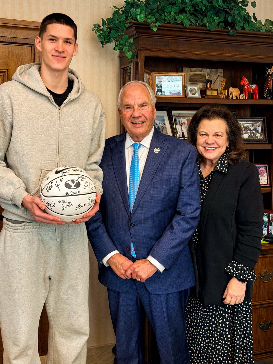 Minty Buckwalter tweet media